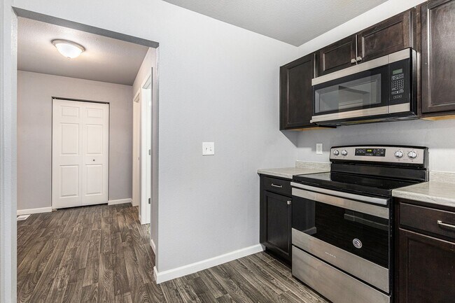 Building Photo - Beautiful home for rent in Hudsonville MI