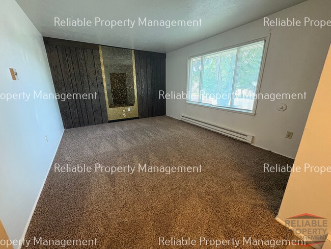 Foto del edificio - 607 Linden Dr