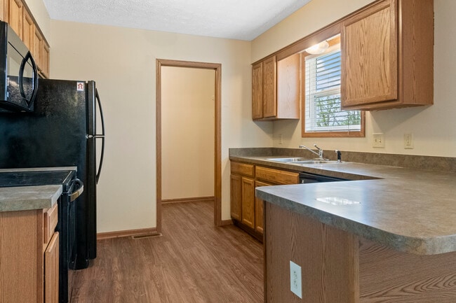 Building Photo - 1094 Oxley Dr