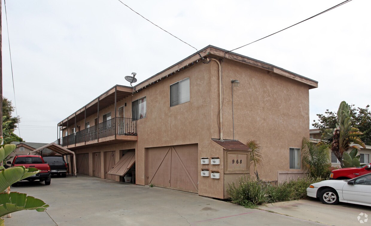 Primary Photo - 968 Calla Ave