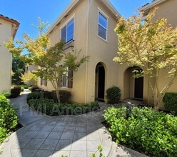 Building Photo - 8428 Crystal Walk Cir
