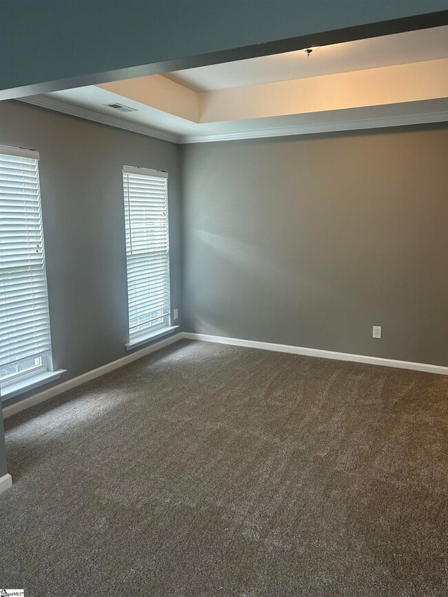 Building Photo - 30 Halehaven Dr