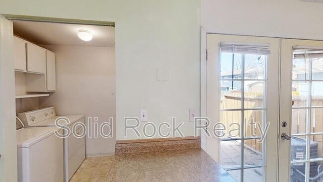 Foto del edificio - 4248 Gills Mill Ct