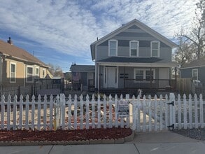 Building Photo - 1412 7th Ave