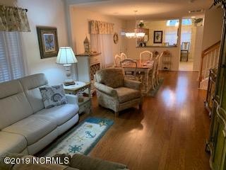 Building Photo - 2111 Cass Lake Dr