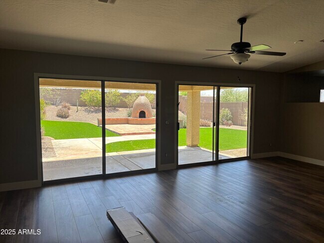 Building Photo - 17553 W Polaris Dr