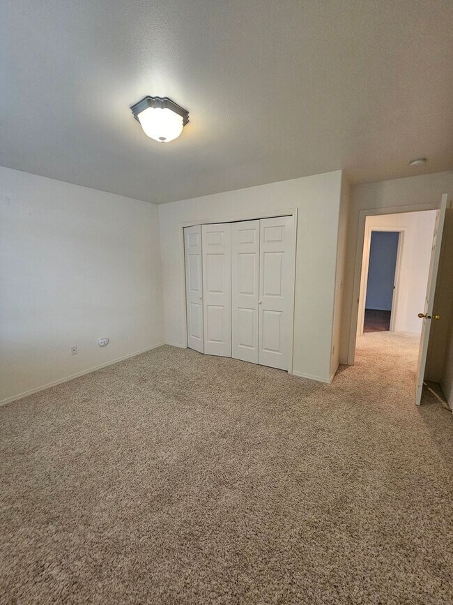 Foto del edificio - Duplex for rent