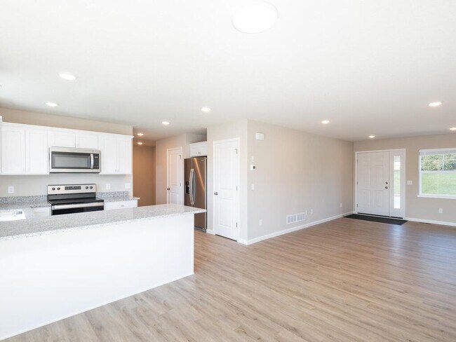 Foto del edificio - 915 Ash St NE