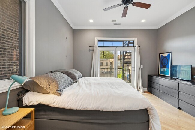 Foto del edificio - 2651 W Haddon Ave