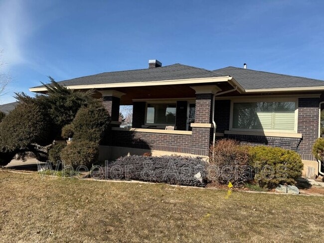 Building Photo - 810 W 300 N