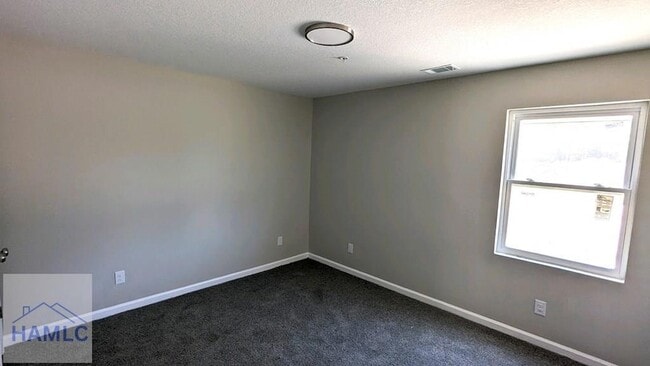 Foto del edificio - 1474 Kelly Dr