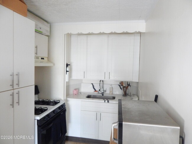 Building Photo - 90 Mt Hermon Way