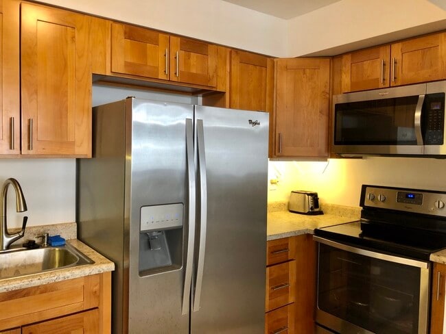 Photo - 410 Nahua St Townhome