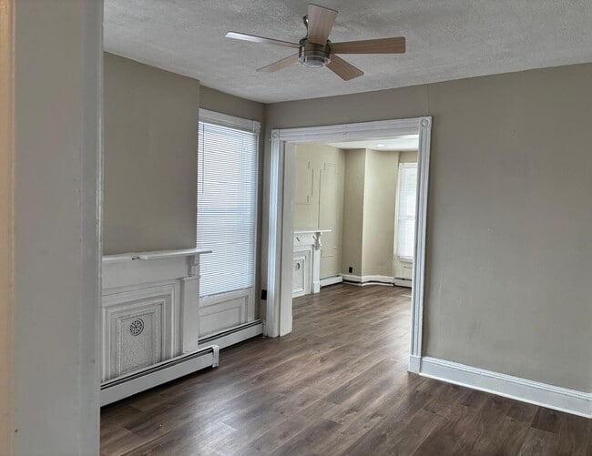 Foto del edificio - 633 Main St