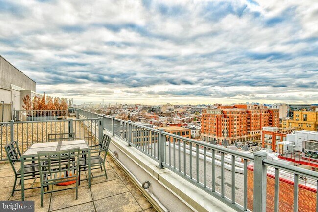 Foto del edificio - 2020 12th St NW