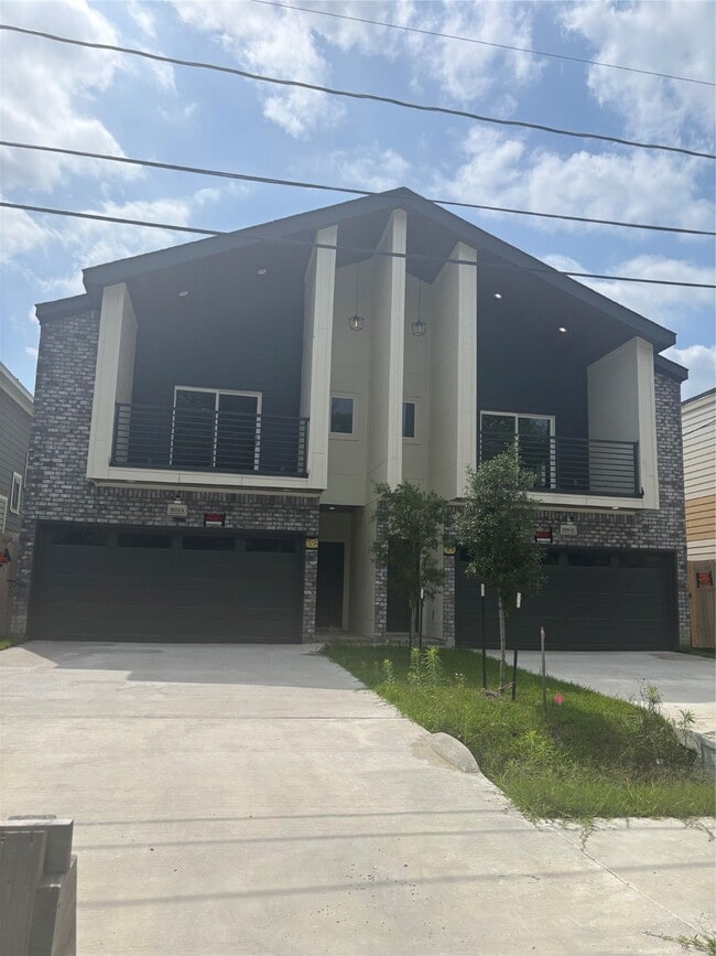 Building Photo - 8119 Venus St