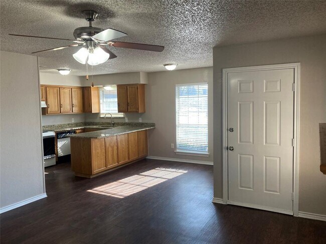 Foto del edificio - 1225 Fairhaven Dr
