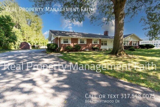 Foto del edificio - 8647 Driftwood Dr