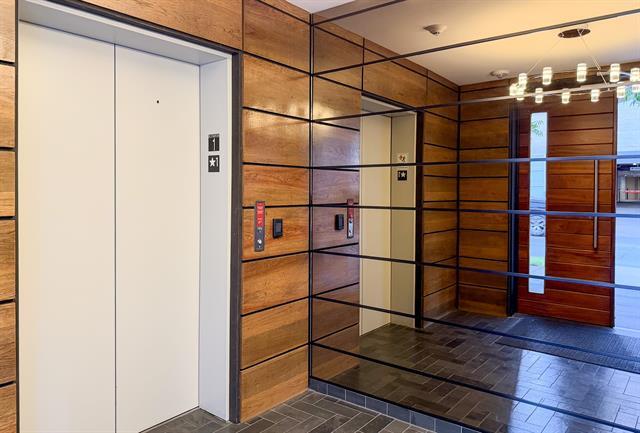 Foto del edificio - 2934 N Hall St