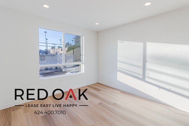 Foto del edificio - Fabulous Two Bedroom with Sunlit, Spacious...