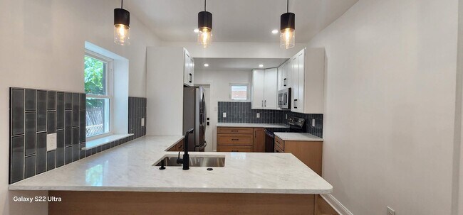 Foto del edificio - 3124 Livingston St