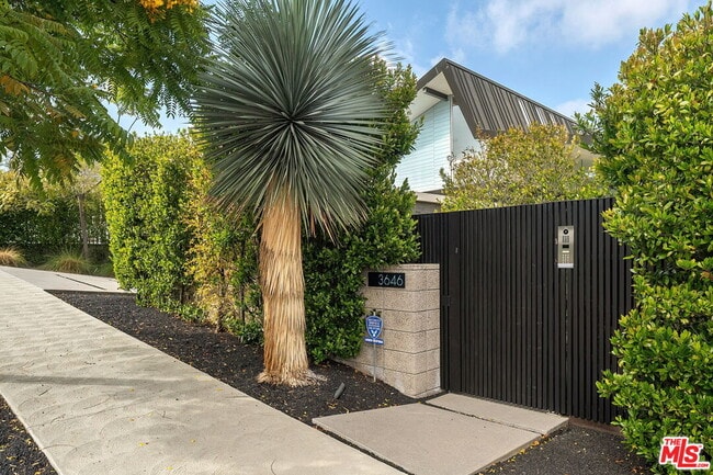 Foto del edificio - 3646 Inglewood Blvd