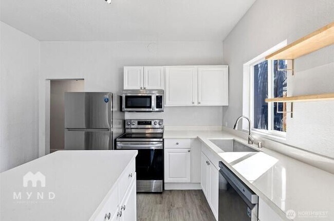 Building Photo - 1214 S 8th St