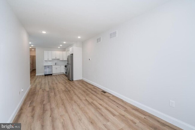 Foto del edificio - 3702 Claremont St