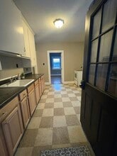 Building Photo - 509 Monroe Ave