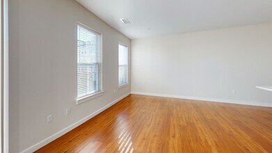 Interior Photo - One Upland