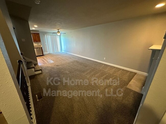 Building Photo - 10530 Kane Dr