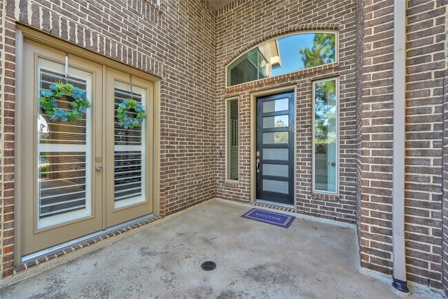 Building Photo - 32007 Autumn Orchard Ln