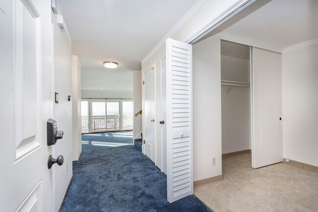 Foto del edificio - 4BR/2.5BA Pet-Friendly Golden Gate Heights Home with Views, Bonus Room & 2-Car Garage | YouTube Tour