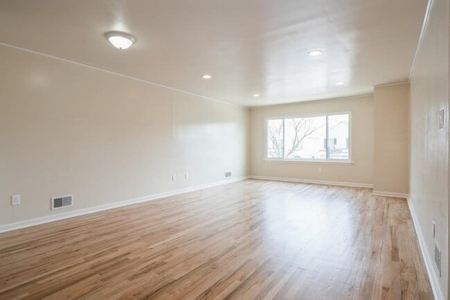 Building Photo - 603 Ocean Ave