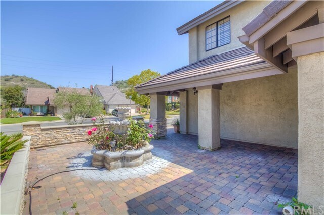Building Photo - 2082 Fallcreek Cir