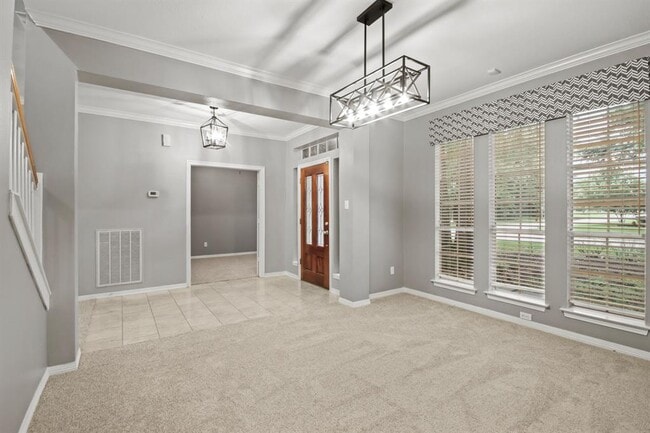 Building Photo - 2902 Maple Bend Dr