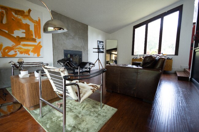 Foto del edificio - 106 Westwind Ct