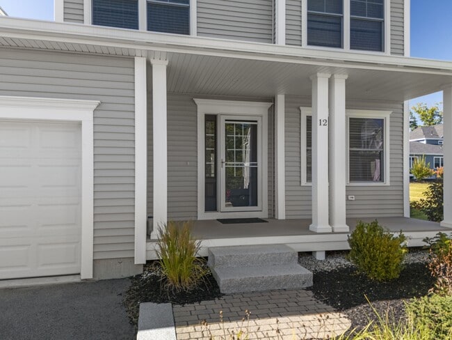 Building Photo - 12 Paulsen Dr