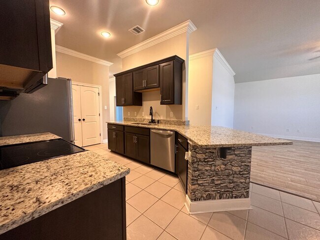 Building Photo - Beautiful 3/2 in Moss Bluff!