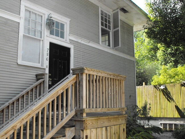 Building Photo - 756 Stockton St