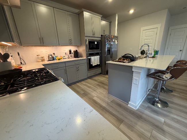 Foto del edificio - 845 Nightingale Ave