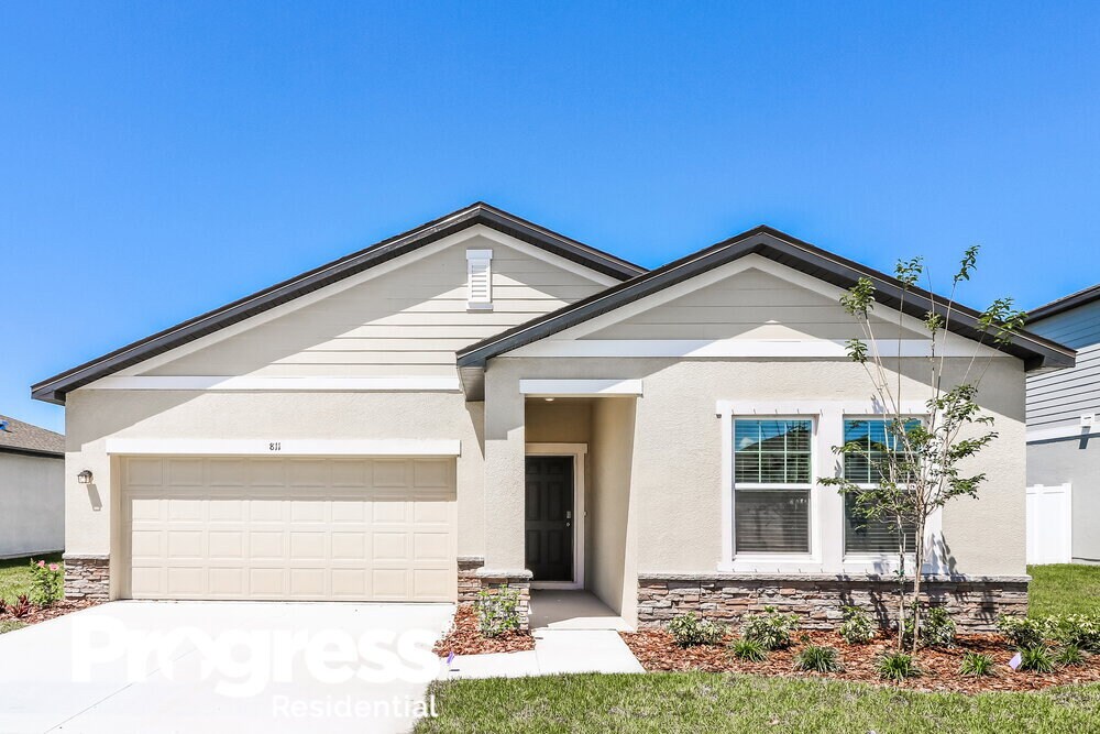 Foto principal - 811 Ribbon Grass Lp