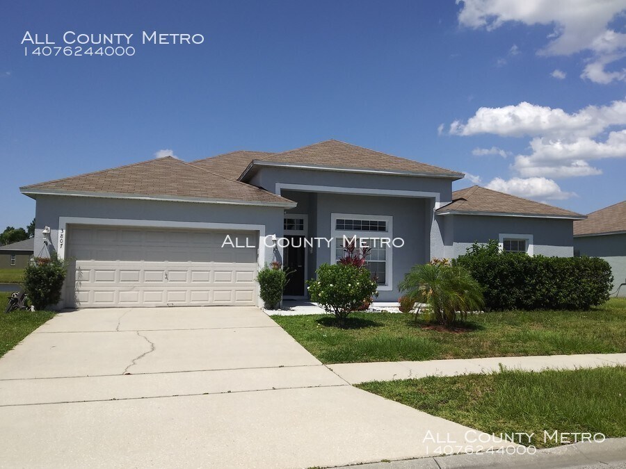 Foto principal - 3 Bedroom, 2 Bath, 2 Car Garage Home