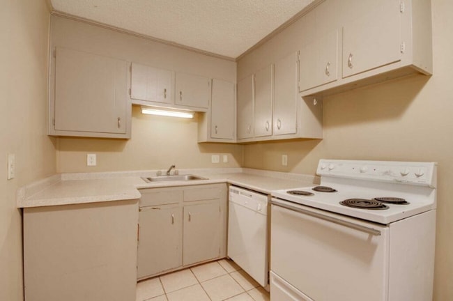 Photo - 608 Jack Warner Pkwy Apartment