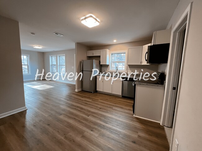 Foto del edificio - 1611 Summerville Rd