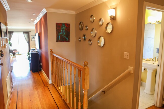 Building Photo - 1420 De Haro St