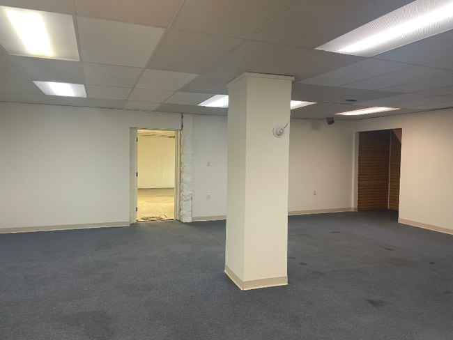 Foto del edificio - 227 E Pomfret St