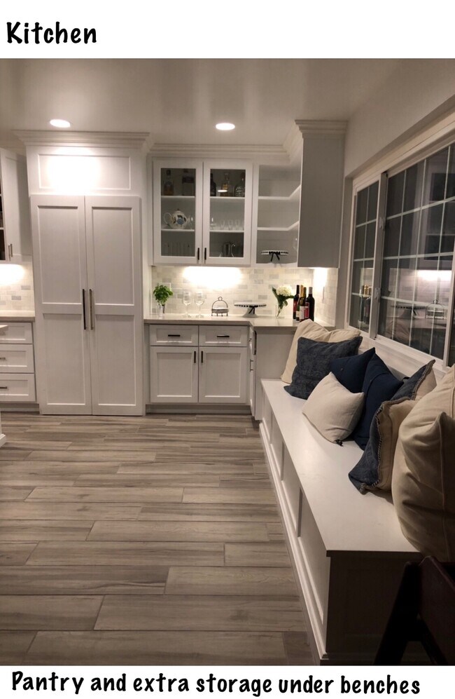 Despensa amplia - 1835 Belmont Ct