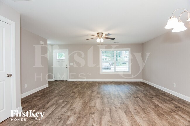 Foto del edificio - 606 N Scruggs St
