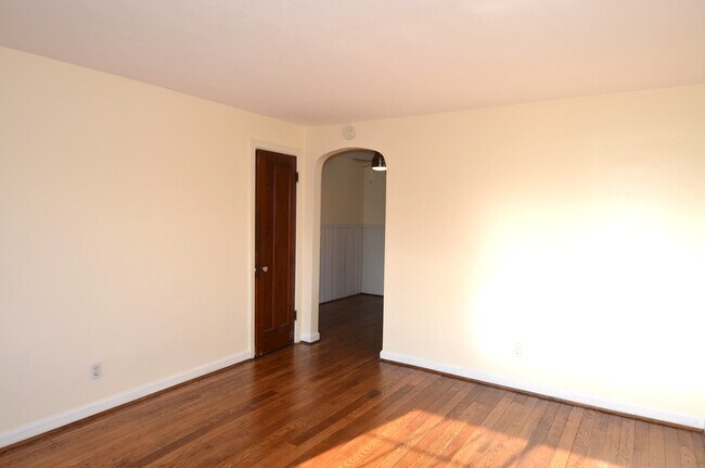 Foto del edificio - 2532 Williams Ave